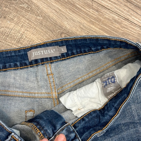 JUST USA High Rise Shorts size Large - Picture 3 of 3